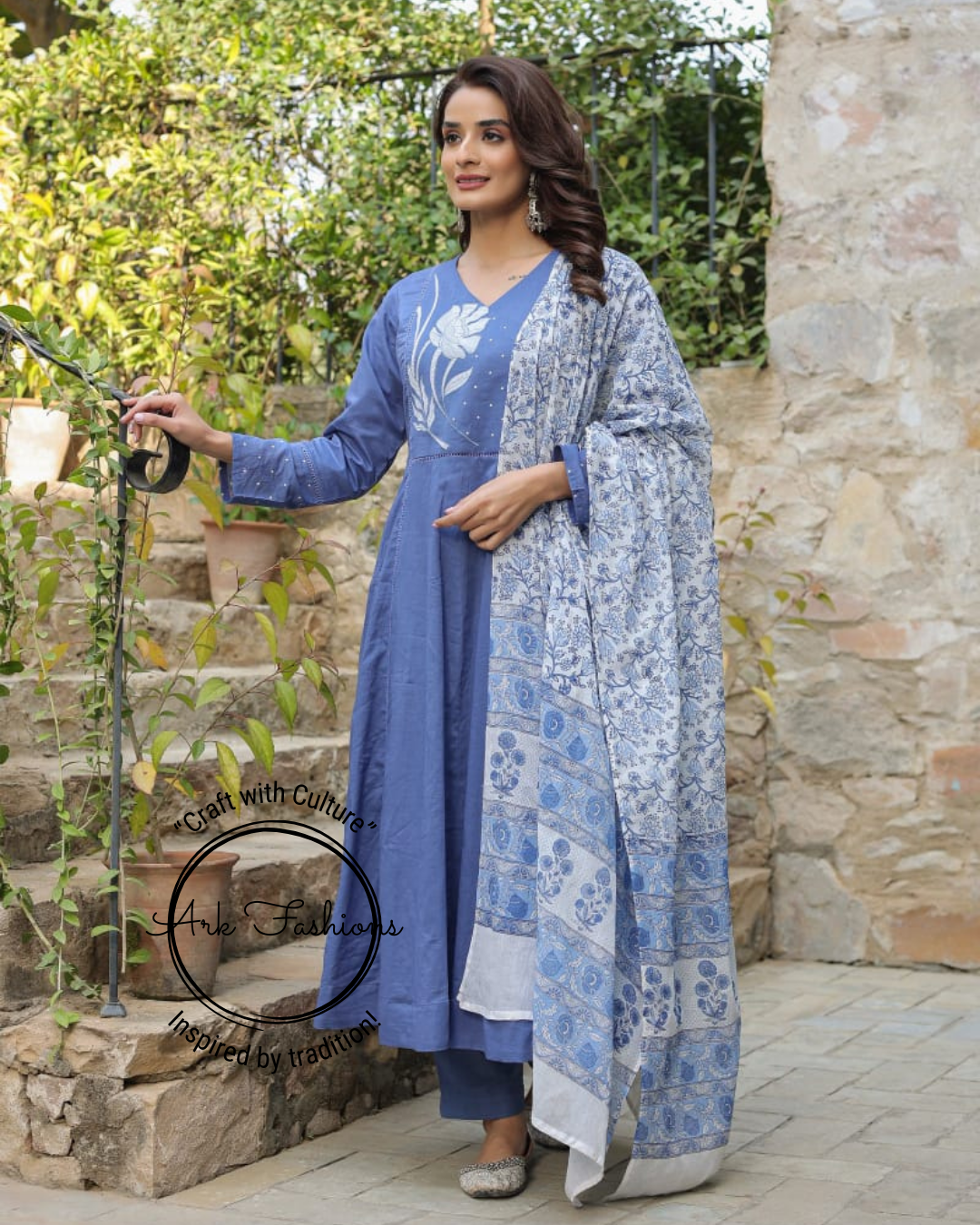Elegant Floral Print Kurta Set with Dupatta