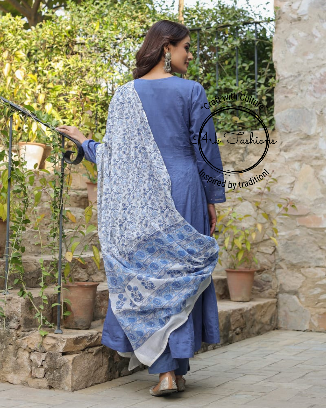 Elegant Floral Print Kurta Set with Dupatta