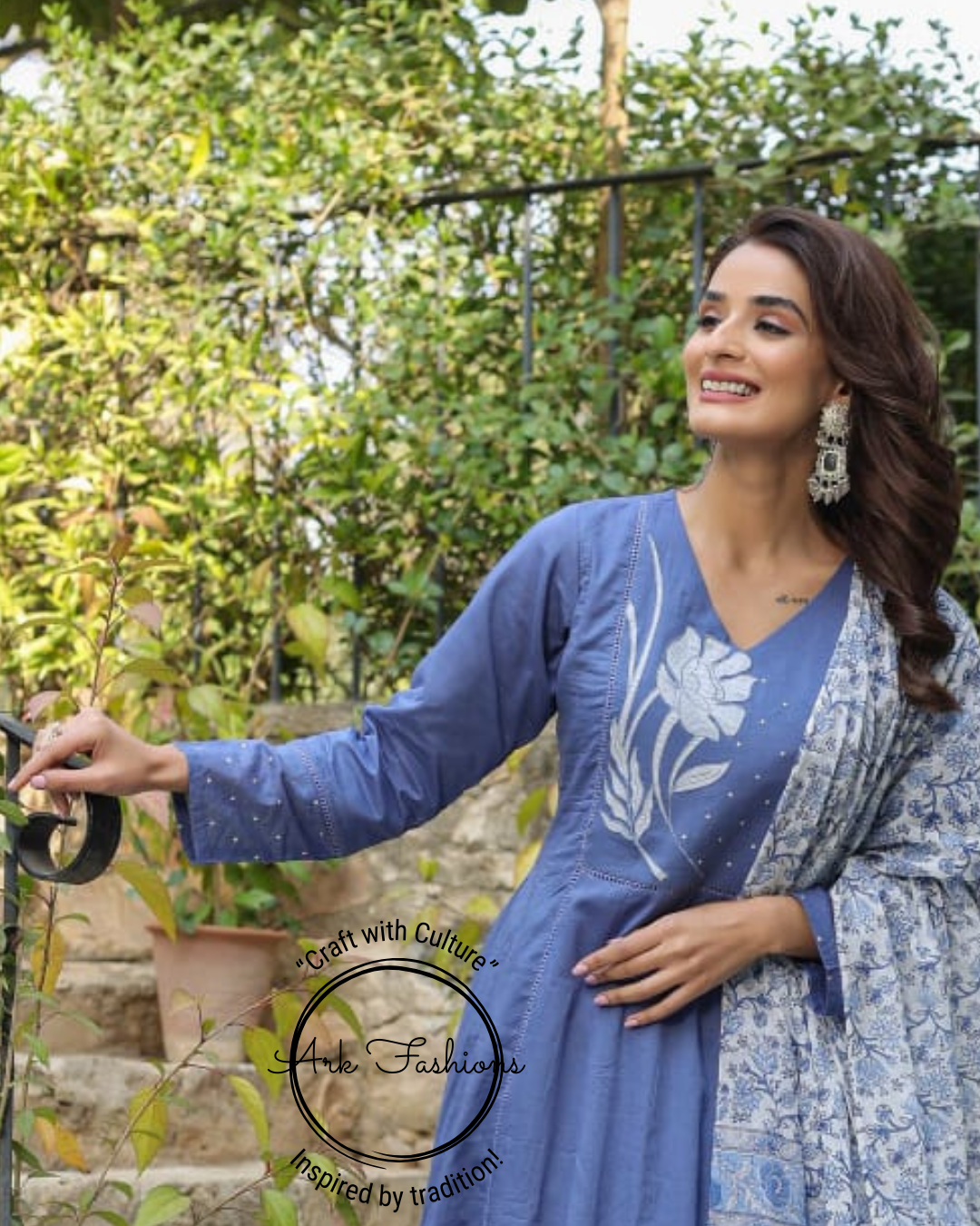 Elegant Floral Print Kurta Set with Dupatta